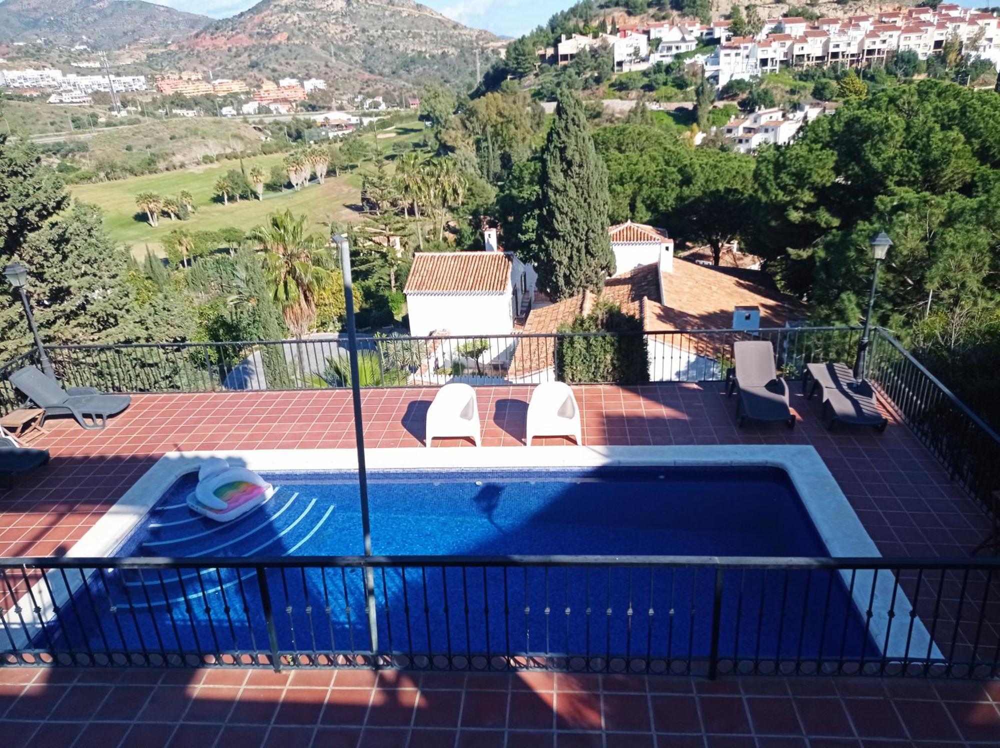 Apartamento en Villa con Piscina Málaga Esterno foto